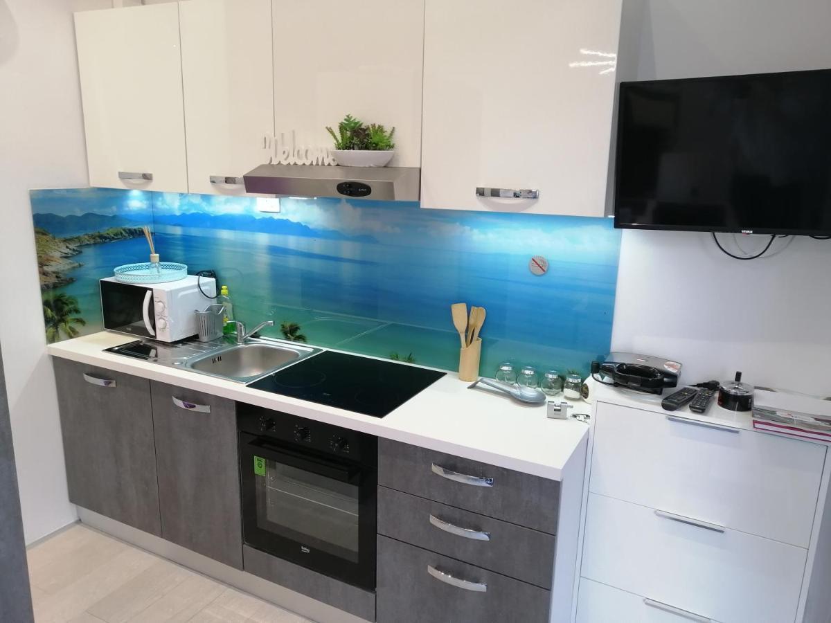 ספליט Apartment Rose By The Beach & Tennis Courts מראה חיצוני תמונה